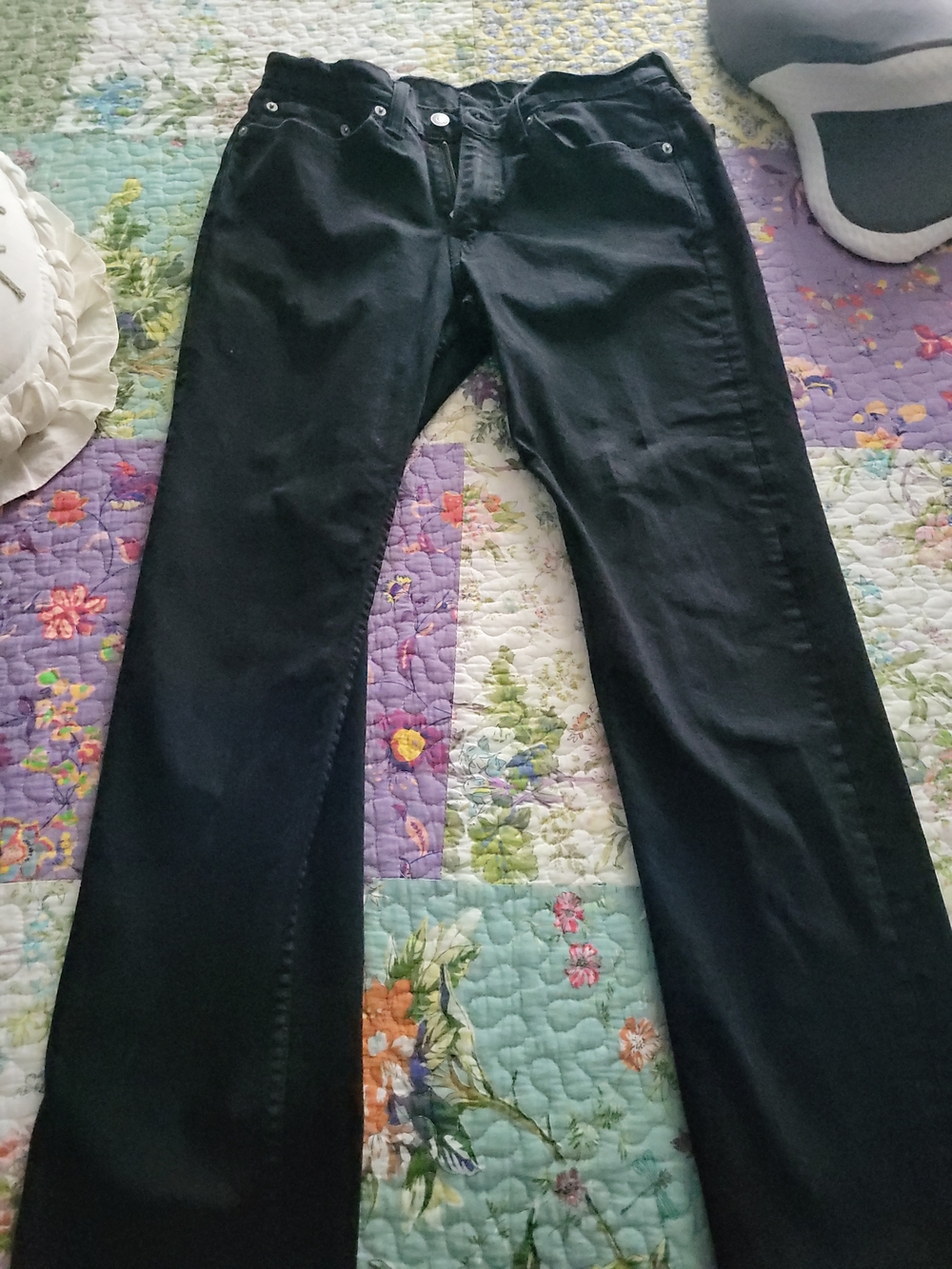 Levi's 514 Slim Straight Men's Jeans in Black with Tan Leather Patch - Picture 2 of 3